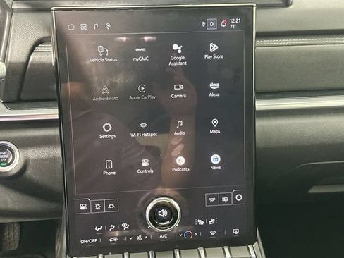 Used 2025 GMC Terrain Elevation AWD/4WD image 11