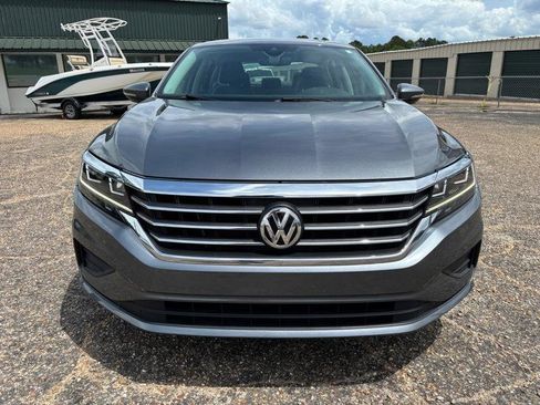 Used 2022 Volkswagen Passat 2.0T SE FWD image 8