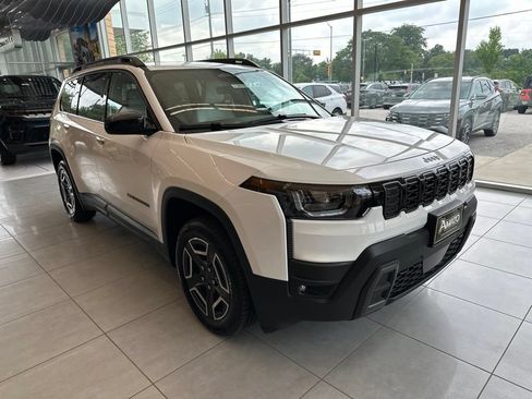 New 2026 Jeep Cherokee Laredo AWD/4WD image 4