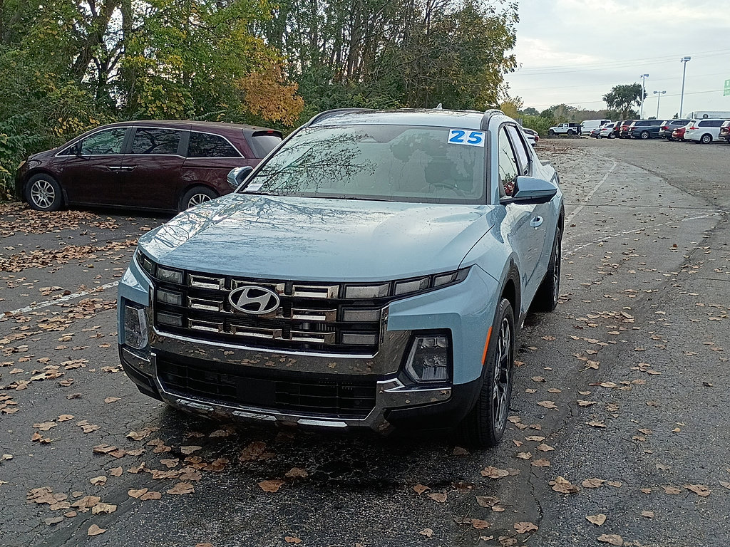 Used 2025 Hyundai Santa Cruz Limited AWD/4WD image 7