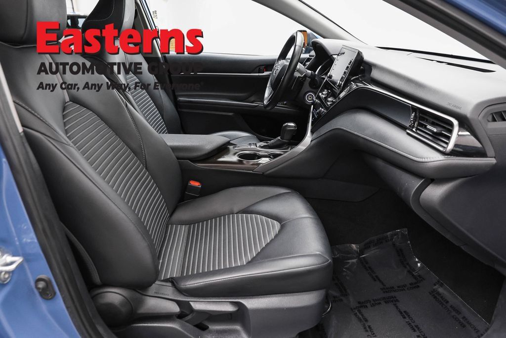 Used 2023 Toyota Camry SE FWD image 23