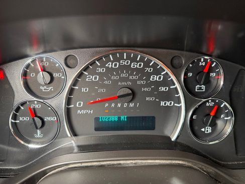 Used 2020 Chevrolet Express 2500 w/ Driver Convenience Package image 16