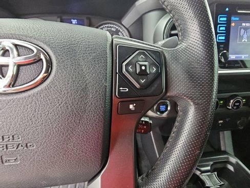 Used 2016 Toyota Tacoma TRD Off-Road w/ Towing Package AWD/4WD image 23