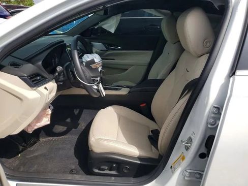 Used 2025 Cadillac CT4 Premium Luxury image 7