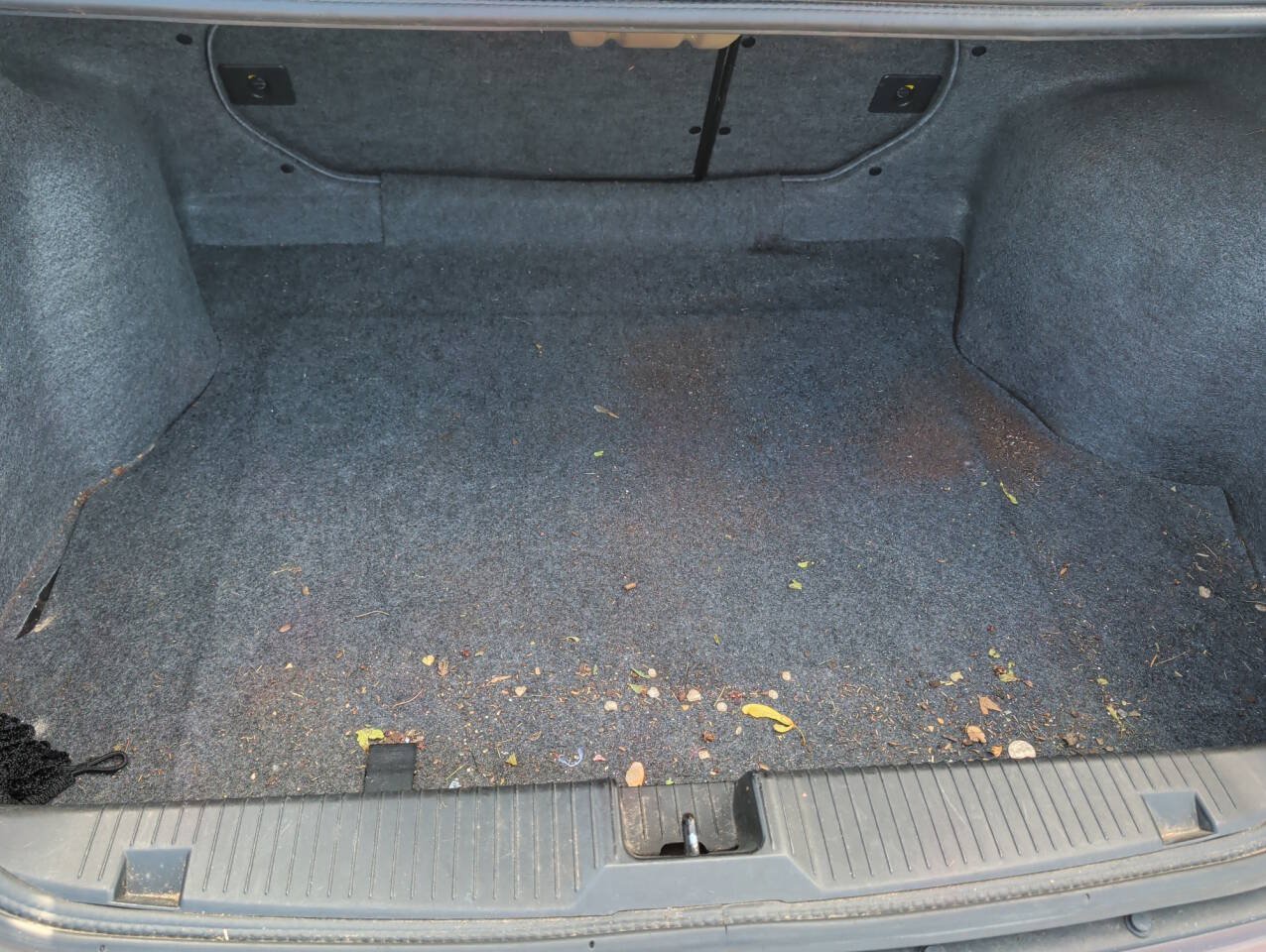 Used 2000 Saturn L-Series LS2 FWD image 23