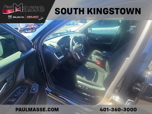 Used 2024 GMC Terrain SLE w/ Driver Convenience Package image 16
