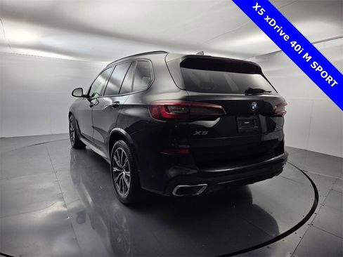 Used 2021 BMW X5 xDrive40i w/ M Sport Package image 12