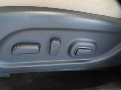 Used 2020 Nissan Murano SV w/ Cargo Package FWD image 16