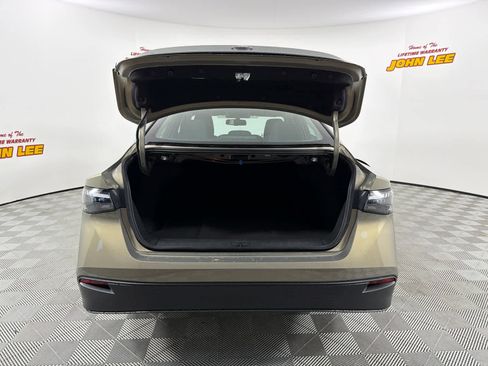 New 2026 Nissan Sentra SV w/ SV Convenience Package image 5