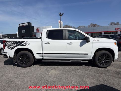 Used 2022 Chevrolet Silverado 1500 RST AWD/4WD image 31