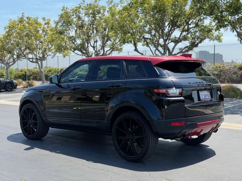 Used 2017 Land Rover Range Rover Evoque SE AWD/4WD image 7