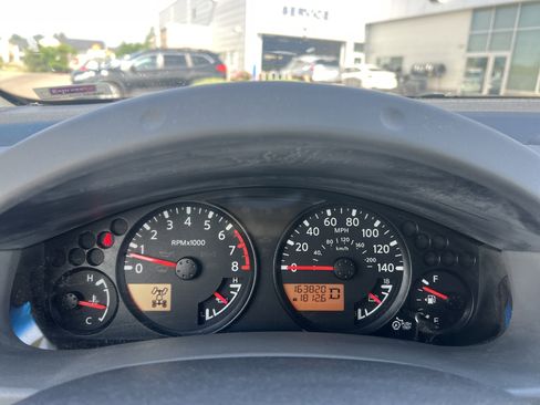 Used 2014 Nissan Xterra S w/ Value Package AWD/4WD image 3