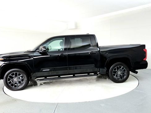 Used 2023 Toyota Tundra Platinum AWD/4WD image 3