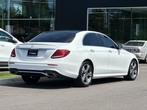 Used 2020 Mercedes-Benz E 350 Sedan image 3