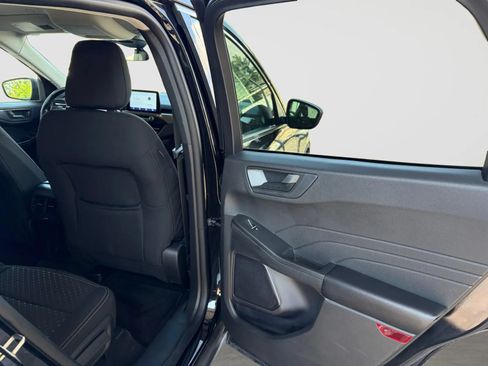 Used 2023 Ford Escape Active AWD/4WD image 17
