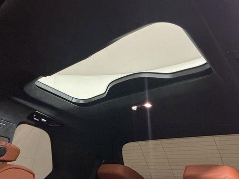 Certified 2025 BMW X7 M60i image 29