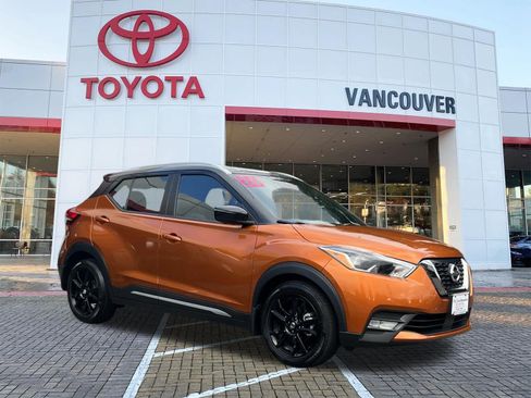 Used 2020 Nissan Kicks SR w/ SR Premium Package FWD image 1