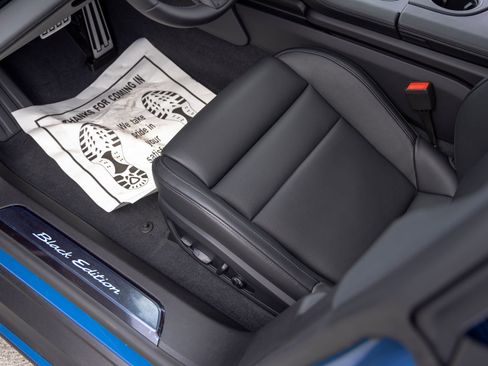 New 2026 Porsche Taycan 4S AWD/4WD image 25