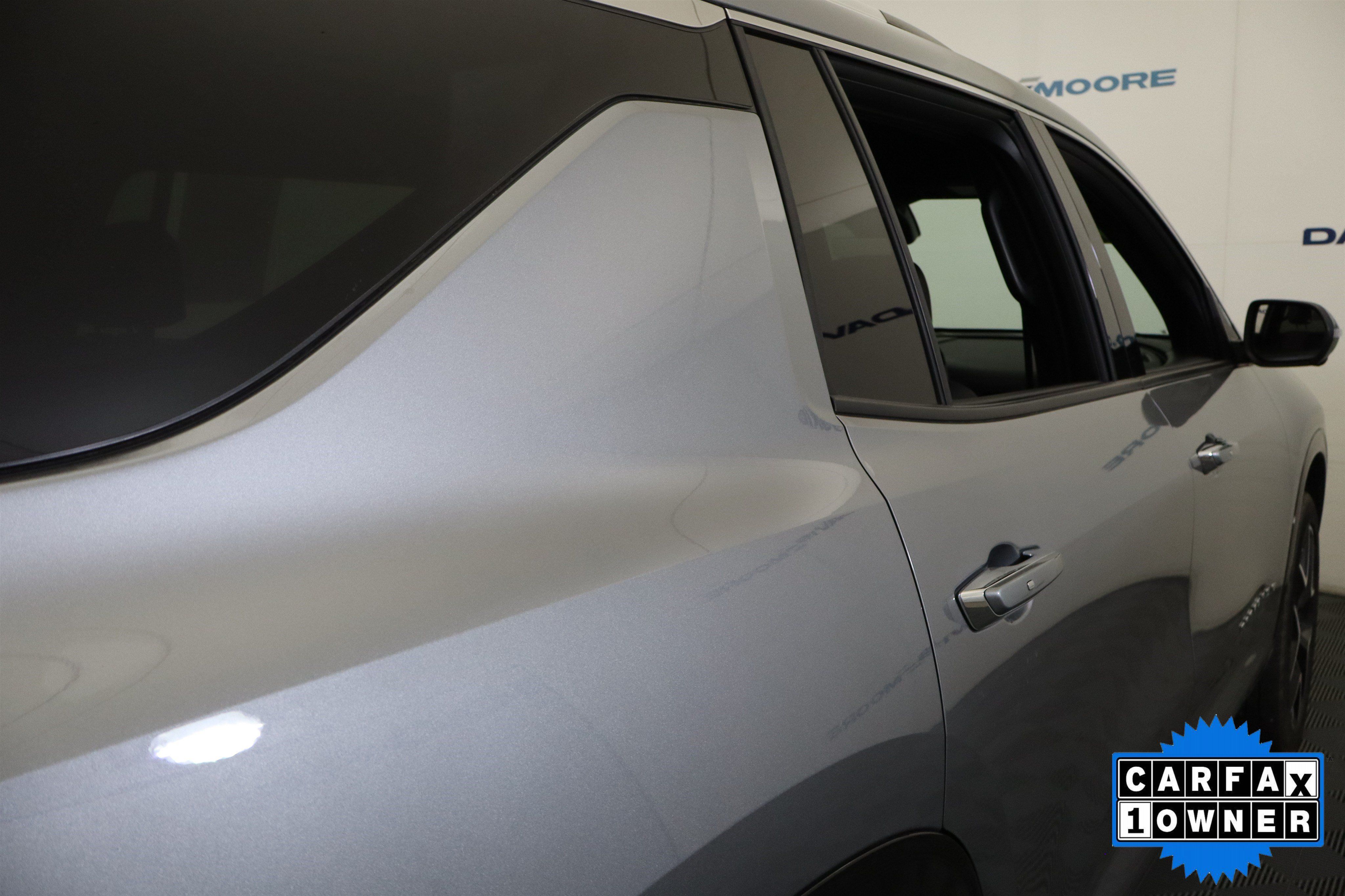 Used 2026 Chevrolet Traverse High Country w/ LPO, Floor Liner Package AWD/4WD image 7