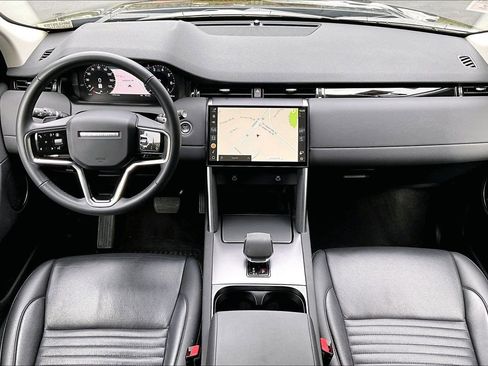 Used 2024 Land Rover Discovery Sport S image 17