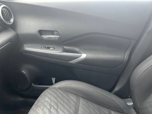 Used 2022 Nissan Kicks SV FWD image 4