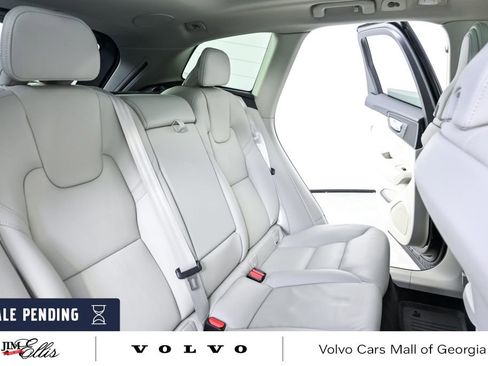 Certified 2023 Volvo XC60 B5 Plus w/ Climate Package image 24