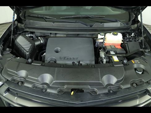 Used 2023 Chevrolet Traverse LT w/ Midnight/Sport Edition image 16