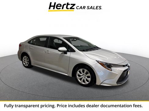 Used 2025 Toyota Corolla LE FWD image 1