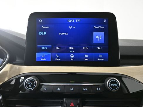 Used 2021 Ford Escape Titanium w/ Titanium Elite Package image 28