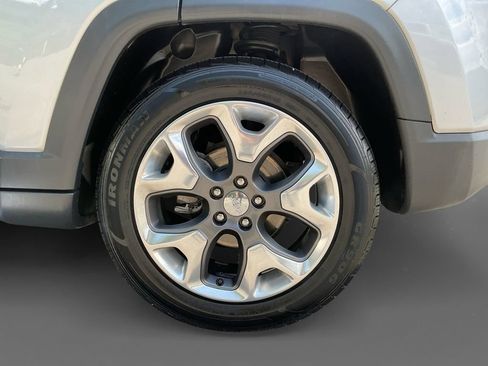 Used 2021 Jeep Compass Limited FWD image 8