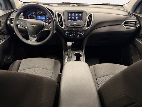 Used 2024 Chevrolet Equinox LT w/ LPO, Floor Liner Package FWD image 3
