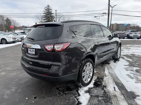 Used 2015 Chevrolet Traverse LT w/ Style and Technology Package image 8