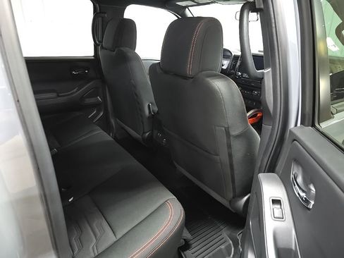Used 2023 Nissan Frontier PRO-4X w/ Pro Convenience Package image 17