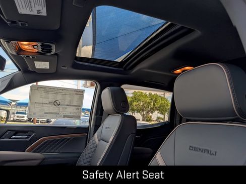New 2026 GMC Canyon Denali AWD/4WD image 28