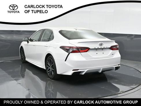 Used 2023 Toyota Camry SE image 10