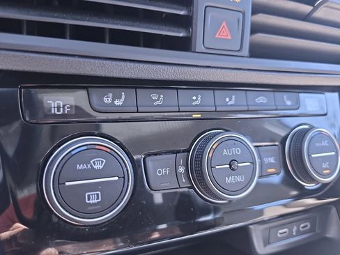 Used 2021 Volkswagen Jetta FWD image 21
