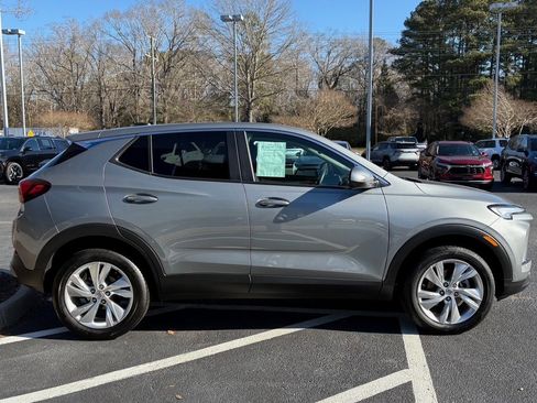 Used 2024 Buick Encore GX Preferred w/ Comfort Package image 4