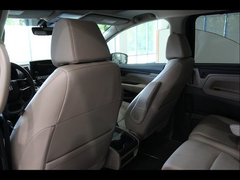 Used 2020 Honda Odyssey EX-L image 16