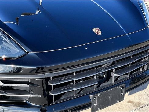 Used 2024 Porsche Cayenne image 40