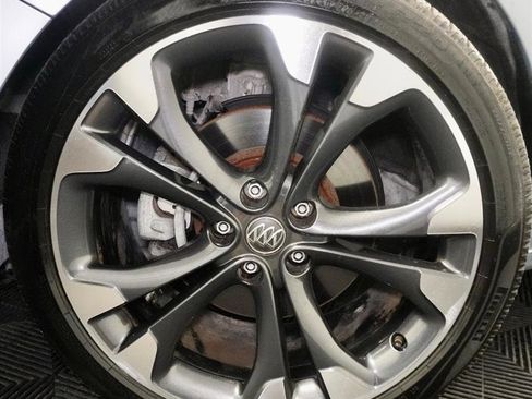 Used 2019 Buick Cascada Premium image 3