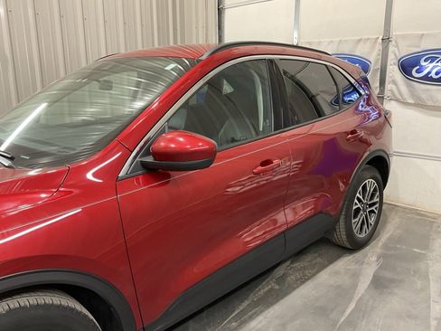 Used 2020 Ford Escape SEL image 5