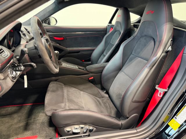 Used 2020 Porsche 718 Cayman GT4 RWD image 24