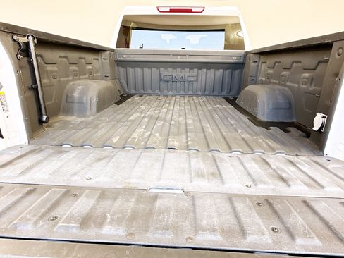Used 2022 GMC Sierra 1500 Elevation RWD image 29