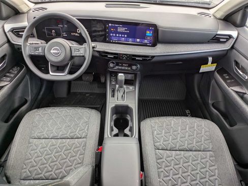 Used 2026 Nissan Kicks SV FWD image 15