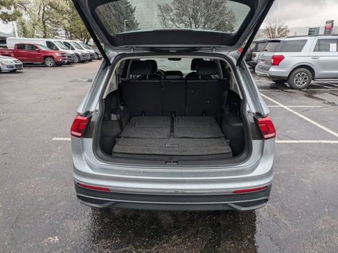 Used 2022 Volkswagen Tiguan SE FWD image 6
