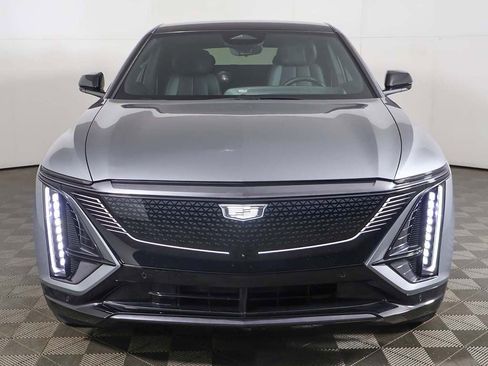 Used 2025 Cadillac Lyriq Sport AWD/4WD image 16