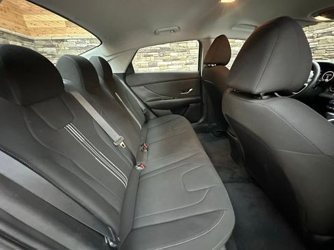 Used 2023 Hyundai Elantra SEL w/ Convenience Package image 29