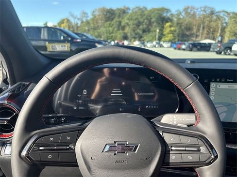 New 2026 Chevrolet Equinox RS w/ LPO, Floor Liner Package image 11