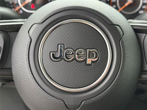 New 2026 Jeep Gladiator Sport image 25