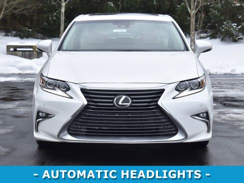 Used 2017 Lexus ES 350 image 2